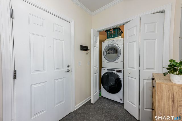 60 Maple Street APT 17, Branford, CT 06405