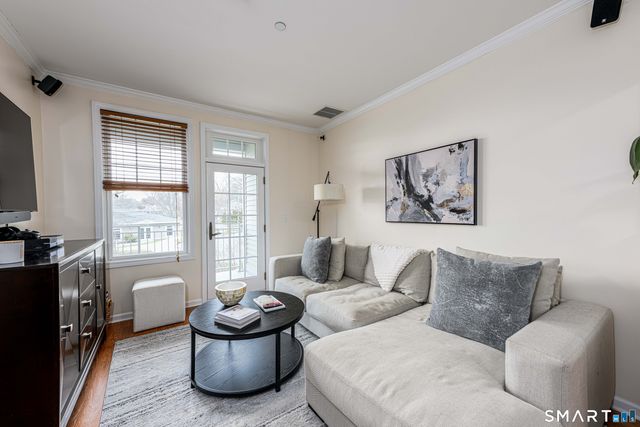 60 Maple Street APT 17, Branford, CT 06405