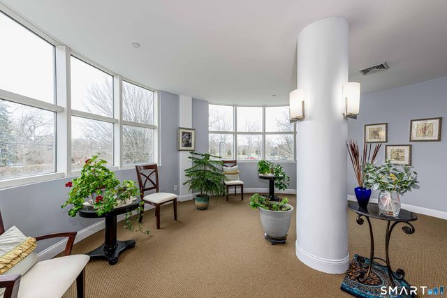 60 Maple Street APT 17, Branford, CT 06405