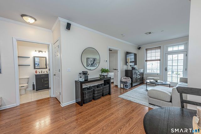 60 Maple Street APT 17, Branford, CT 06405