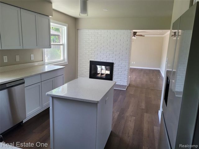 4212 Halkirk Drive, Waterford, MI 48329