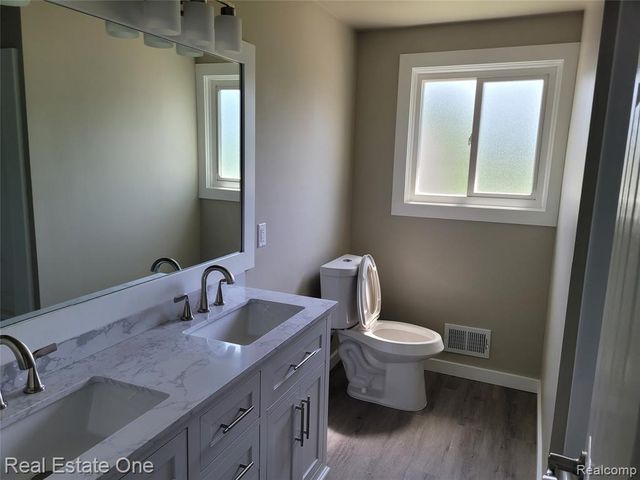 4212 Halkirk Drive, Waterford, MI 48329