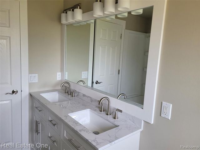 4212 Halkirk Drive, Waterford, MI 48329