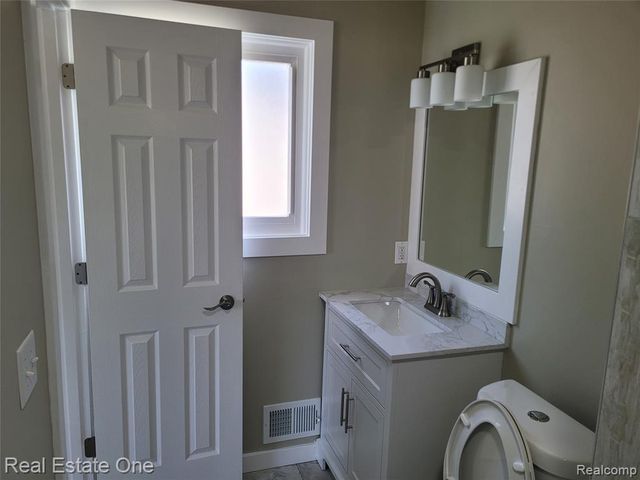 4212 Halkirk Drive, Waterford, MI 48329