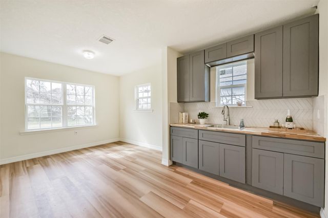 2619 Bellview Street, La Marque, TX 77568