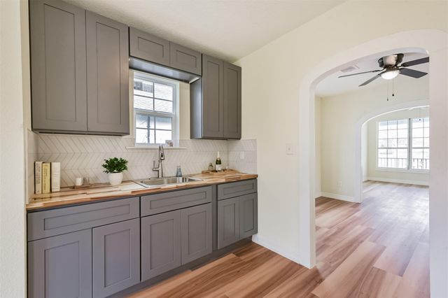 2619 Bellview Street, La Marque, TX 77568