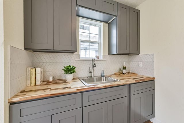 2619 Bellview Street, La Marque, TX 77568