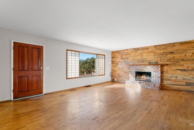 15 Work Avenue, Monterey, CA 93940