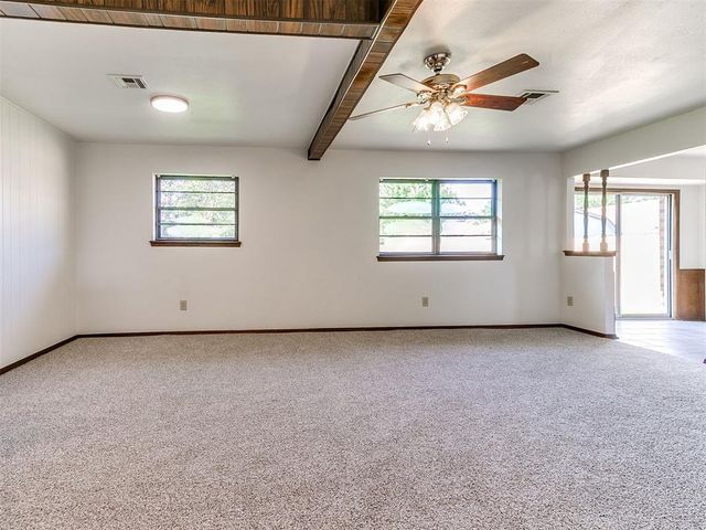 1012 Hargis Lane, Moore, OK 73160