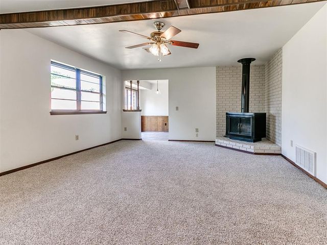 1012 Hargis Lane, Moore, OK 73160