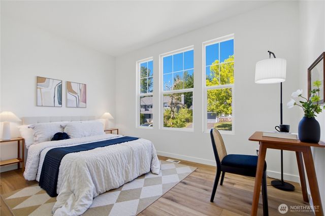 23991 SE 10th Street, Sammamish, WA 98075