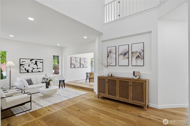 23991 SE 10th Street, Sammamish, WA 98075