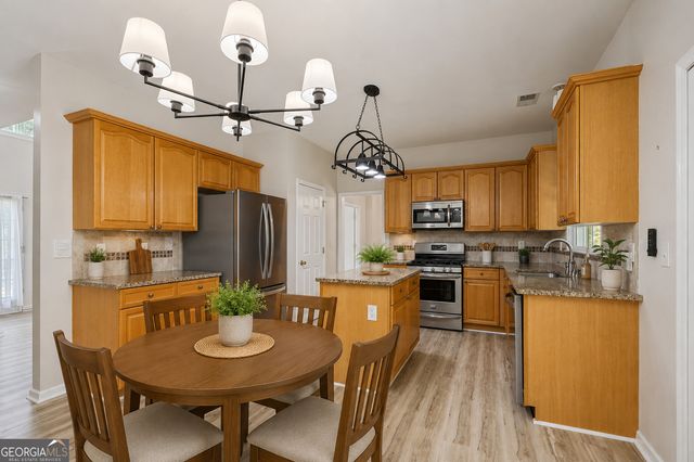 15 Briarleigh Way, Newnan, GA 30265