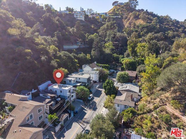1655 N Beverly Glen Boulevard, Los Angeles, CA 90077
