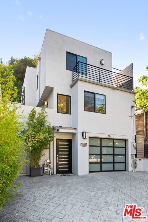 1655 N Beverly Glen Boulevard, Los Angeles, CA 90077 — photo 3