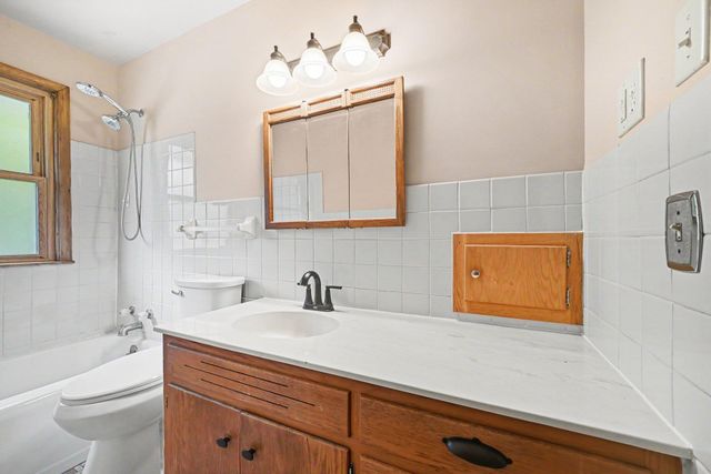 1450 Fremont Avenue, Saint Paul, MN 55106