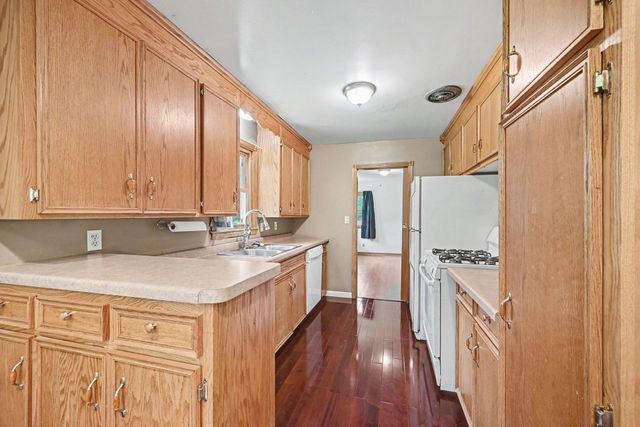 1450 Fremont Avenue, Saint Paul, MN 55106
