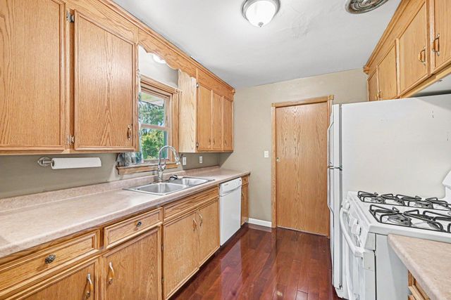 1450 Fremont Avenue, Saint Paul, MN 55106