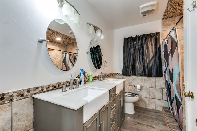 6209 Woodbine Drive, Fort Worth, TX 76112