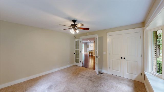 1801 N Applebury Place, Fayetteville, AR 72701