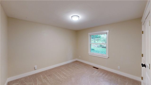 1801 N Applebury Place, Fayetteville, AR 72701