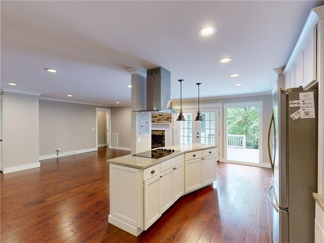 1801 N Applebury Place, Fayetteville, AR 72701