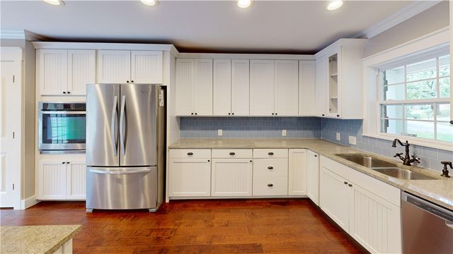 1801 N Applebury Place, Fayetteville, AR 72701