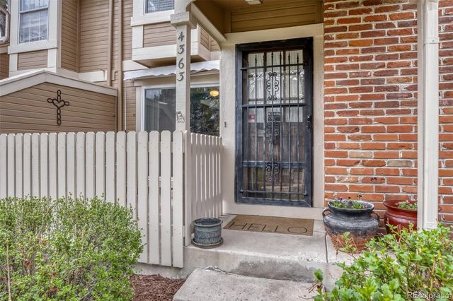 4363 S Blackhawk Way, Aurora, CO 80015