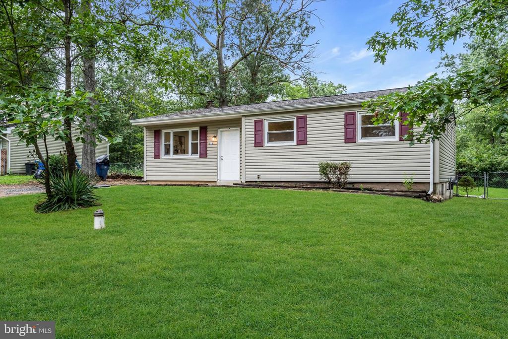 515 NEW JERSEY RD, Browns Mills, NJ 08015