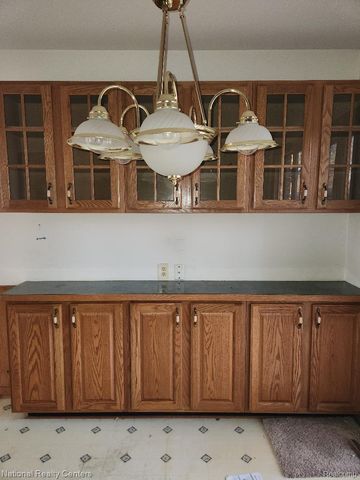 34014 Kennedy Street, Westland, MI 48185