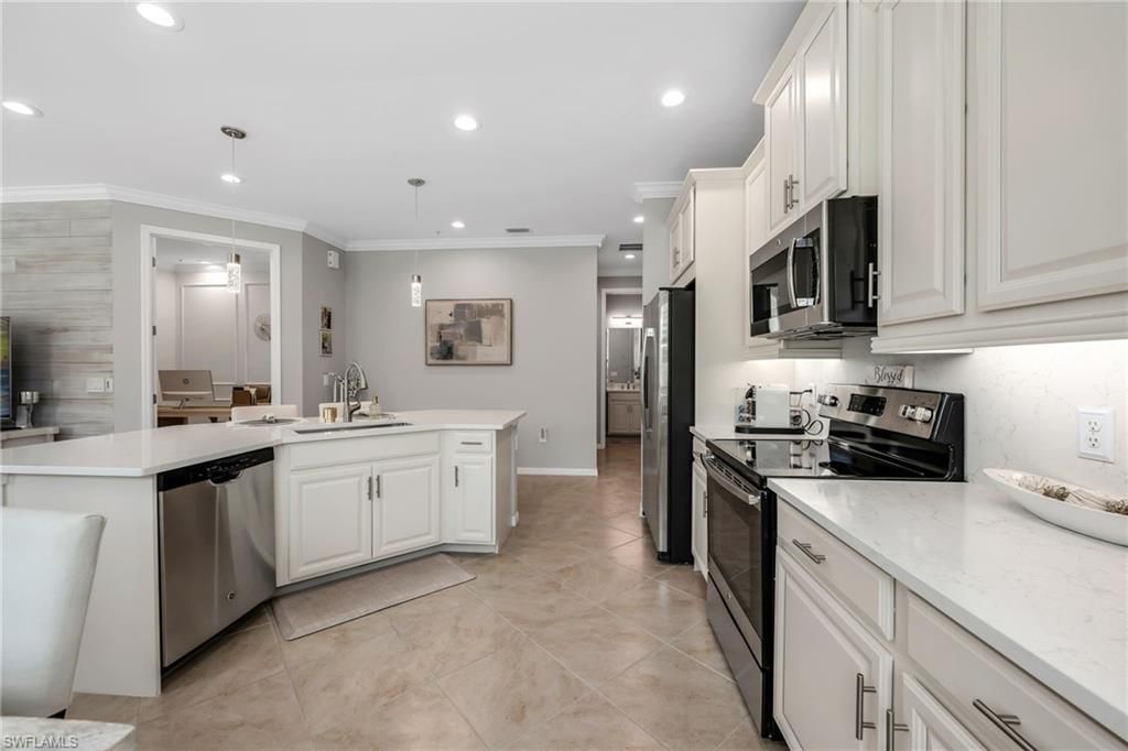 28018 Sosta LN 3, BONITA SPRINGS, FL 34135 — photo 3