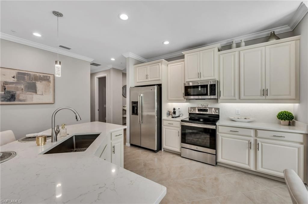 28018 Sosta LN 3, BONITA SPRINGS, FL 34135 — photo 4