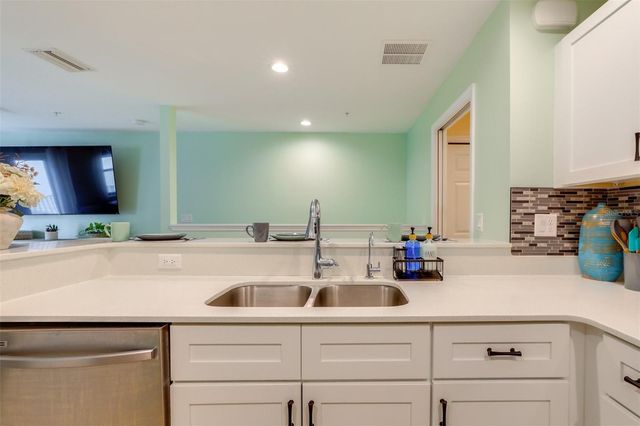 2441 6TH AVENUE DRIVE E, Bradenton, FL 34208