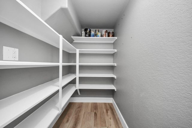 31 Glade Park Drive, Missouri City, TX 77459