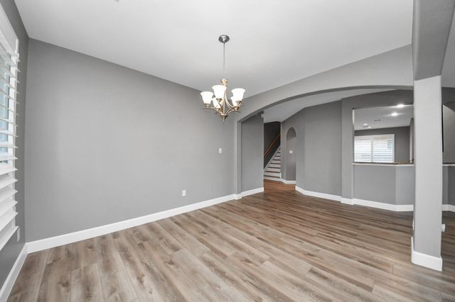 31 Glade Park Drive, Missouri City, TX 77459