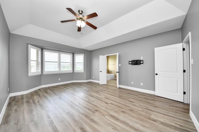 31 Glade Park Drive, Missouri City, TX 77459