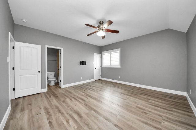 31 Glade Park Drive, Missouri City, TX 77459