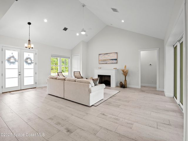 7035 Indian River Boulevard, Grant, FL 32949