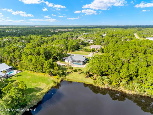 7035 Indian River Boulevard, Grant, FL 32949