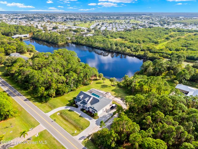 7035 Indian River Boulevard, Grant, FL 32949