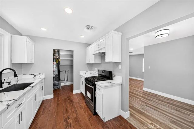 13719 Yukon Avenue 4, Hawthorne, CA 90250