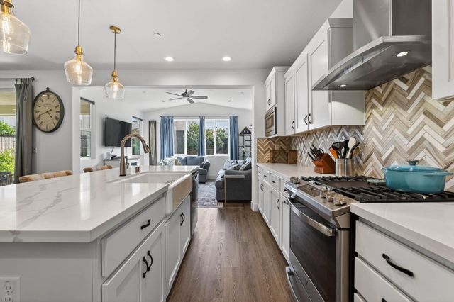 763 Lovejoy Ln, Lincoln, CA 95648