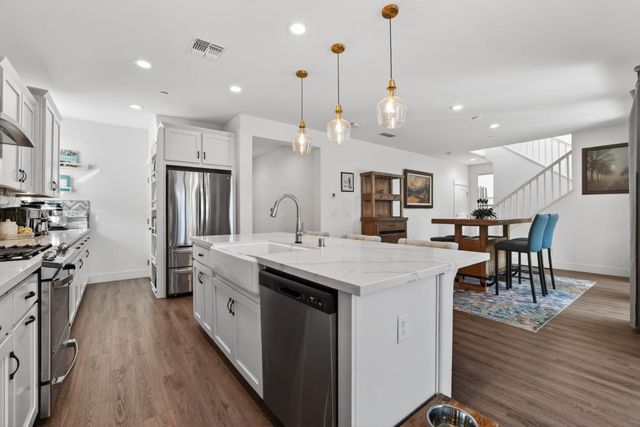 763 Lovejoy Ln, Lincoln, CA 95648