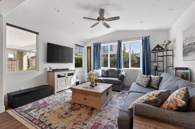 763 Lovejoy Ln, Lincoln, CA 95648