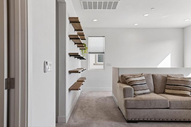 763 Lovejoy Ln, Lincoln, CA 95648