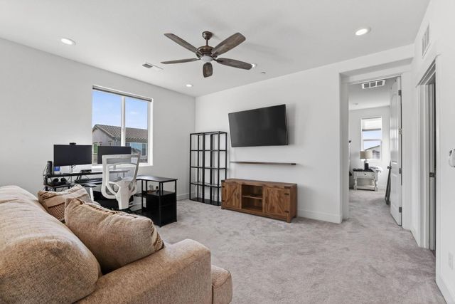 763 Lovejoy Ln, Lincoln, CA 95648