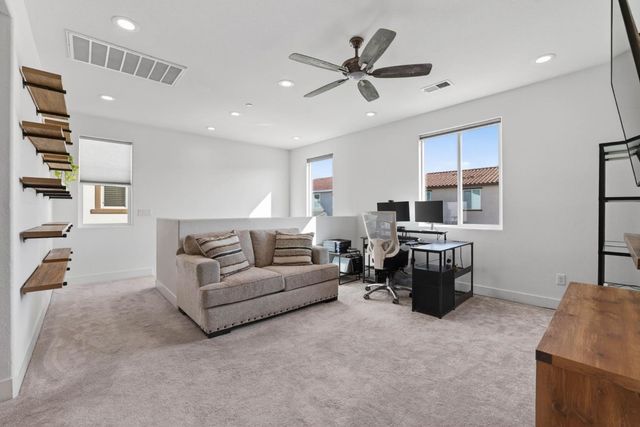 763 Lovejoy Ln, Lincoln, CA 95648
