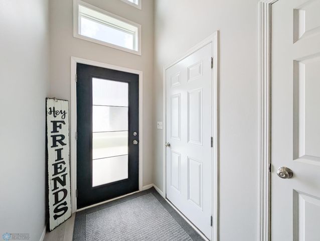 1506 67th Avenue S, Fargo, ND 58104