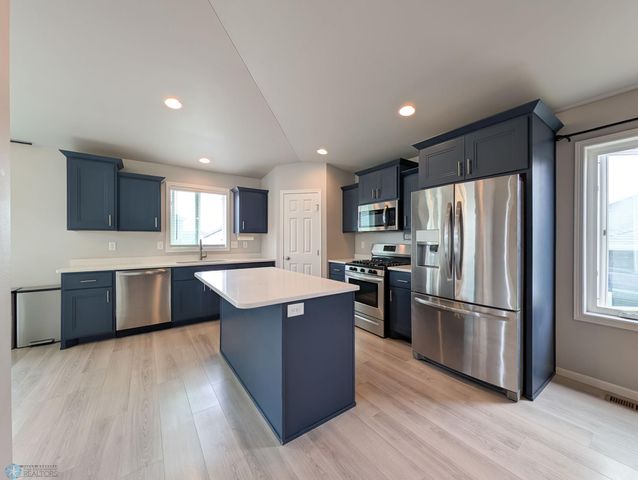 1506 67th Avenue S, Fargo, ND 58104