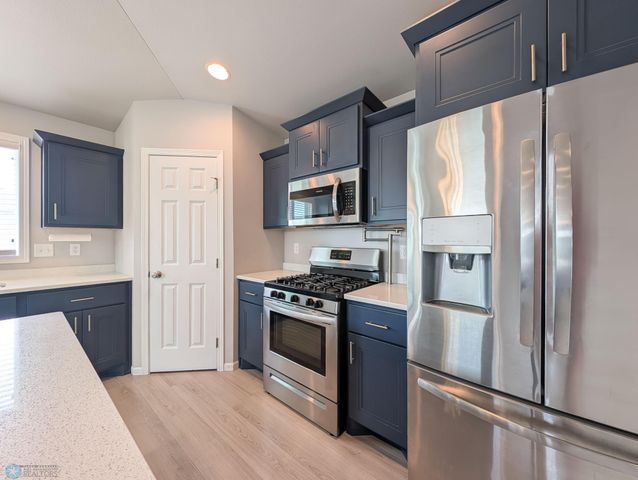 1506 67th Avenue S, Fargo, ND 58104